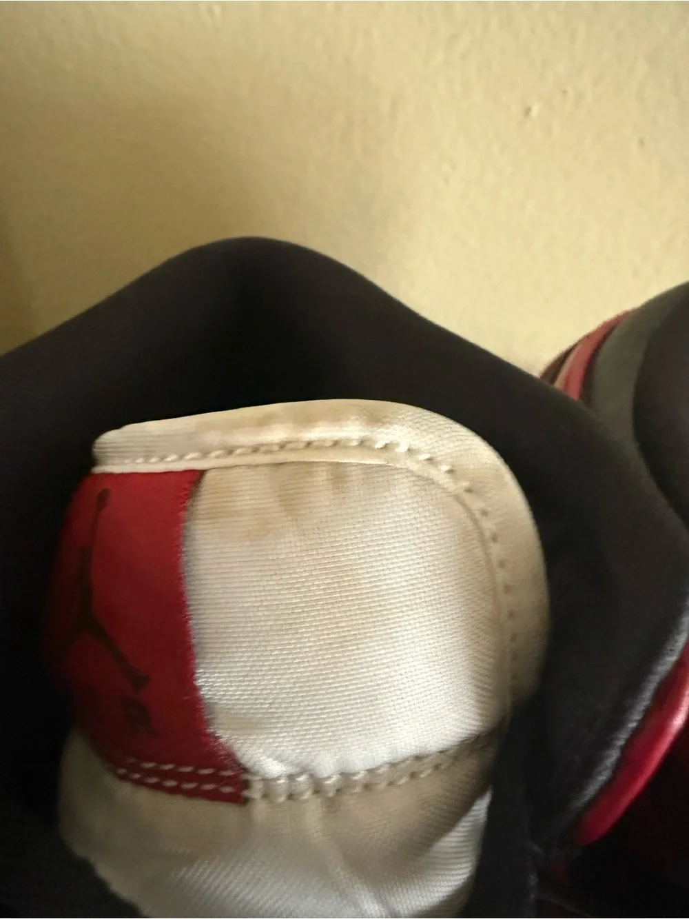 Nike Kids Black & Red High-Top Sneakers